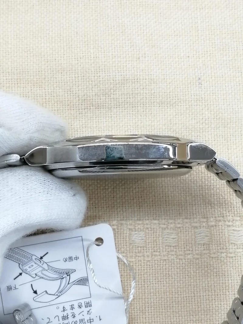 CITIZEN Solar-Armbanduhr E101-S058147