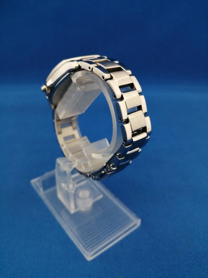 CITIZEN Eco-Drive H240-T021573