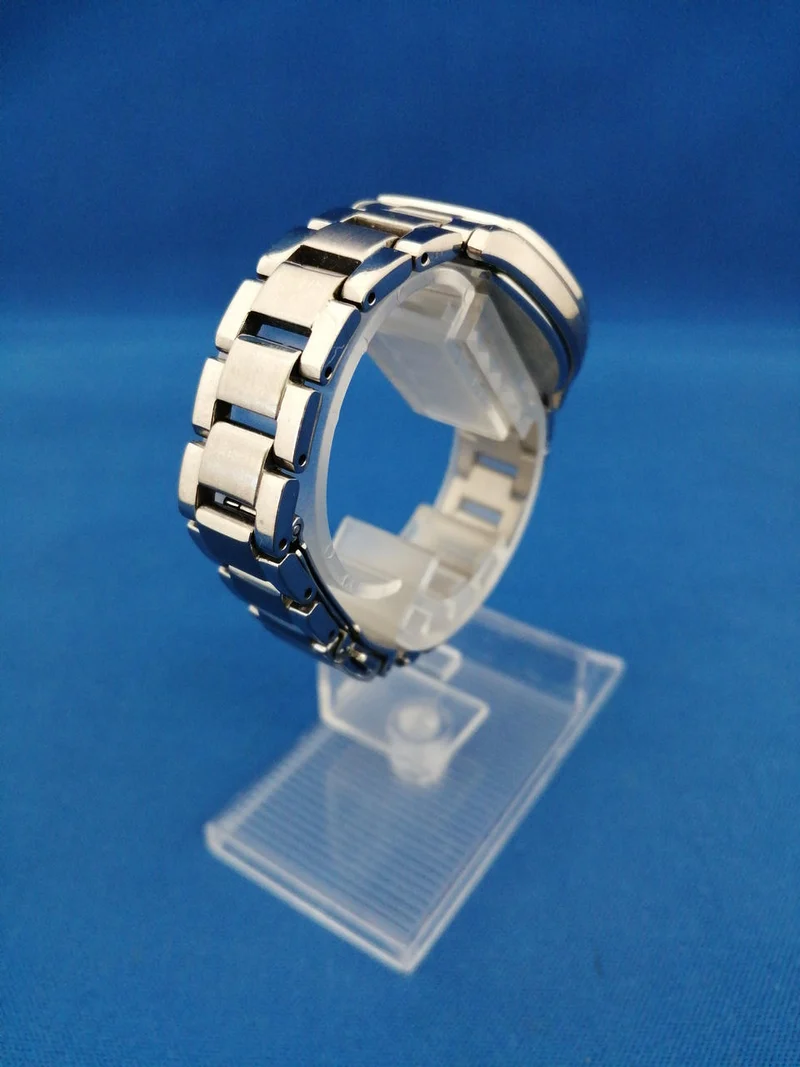 CITIZEN Eco-Drive H240-T021573