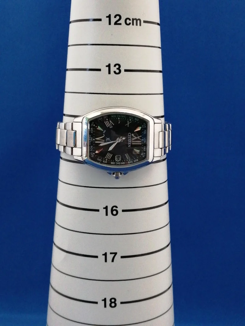 CITIZEN Eco-Drive H240-T021573