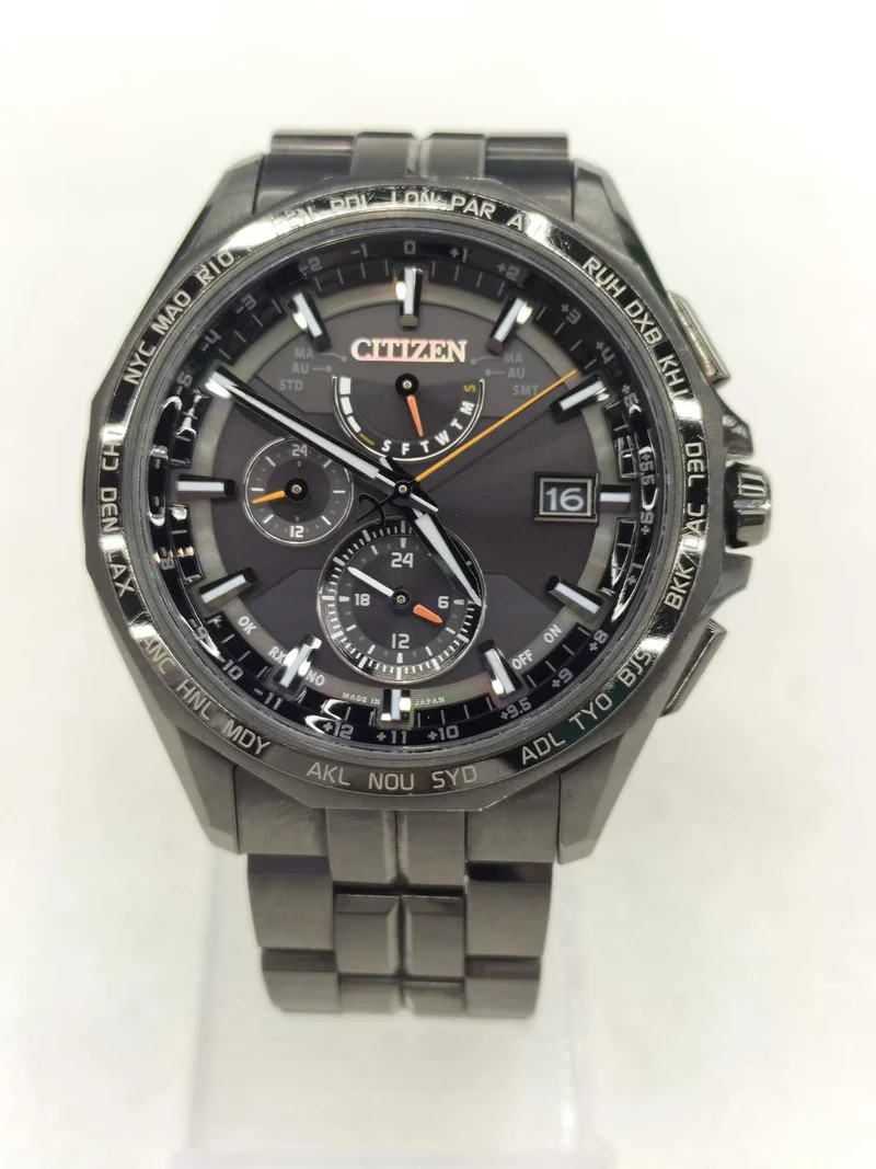 CITIZEN Eco-Drive Funkgesteuerte Uhr H820-T023991