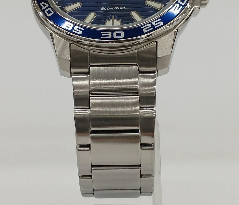 CITIZEN Solar-Armbanduhr AW1525-81L