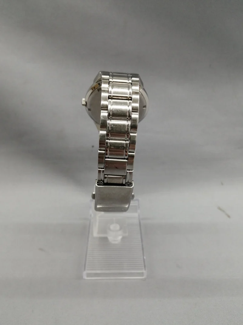 [SCHROTT] CITIZEN Quarz-Armbanduhr E111-S027161