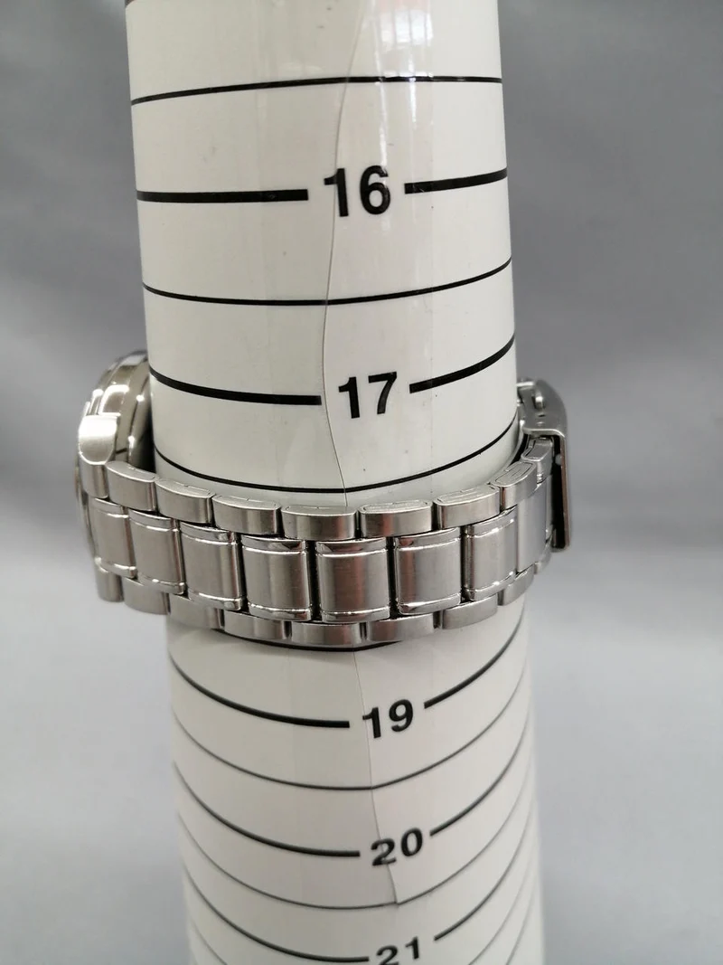 [SCHROTT] CITIZEN Quarz-Armbanduhr E111-S027161