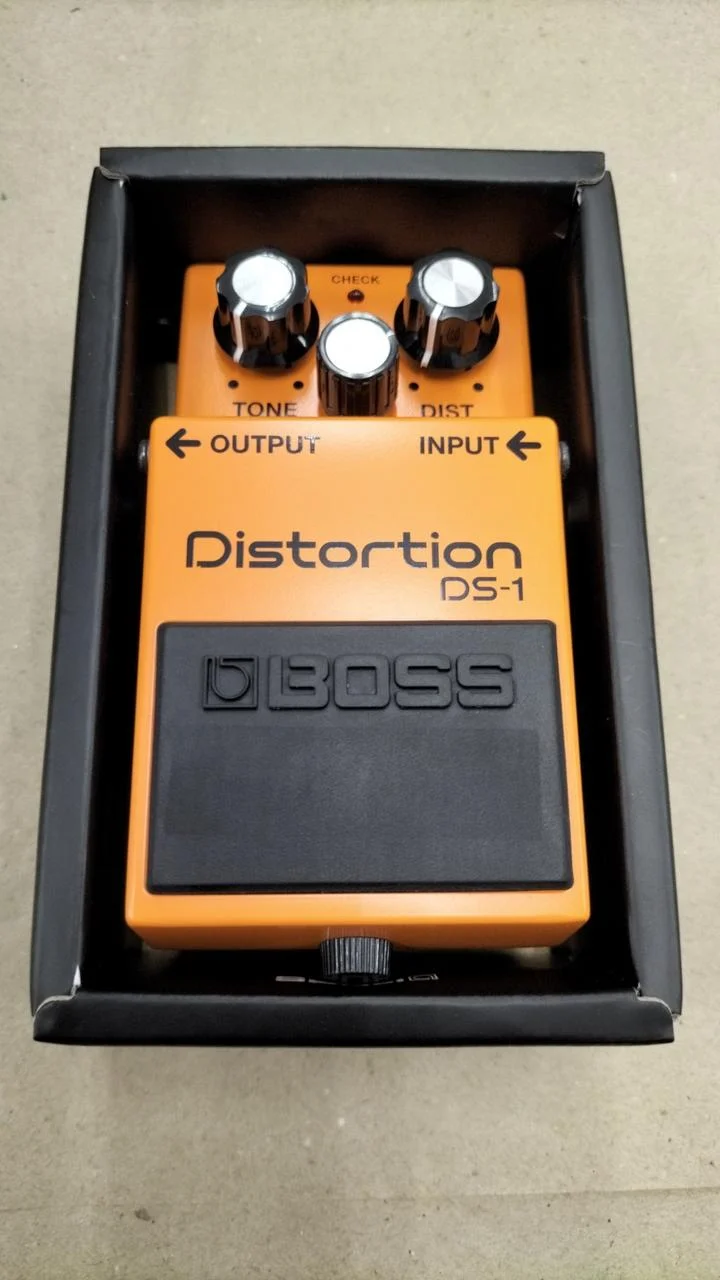 BOSS Effektpedal: DS-1