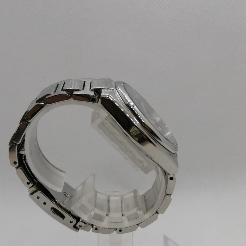 CITIZEN Solaruhr E111-S080703