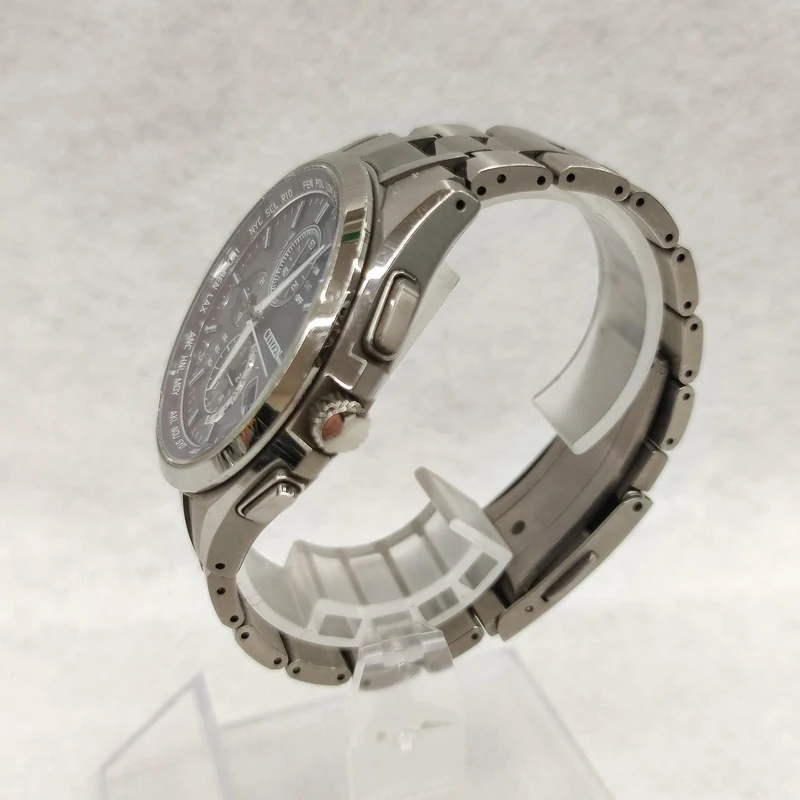 CITIZEN Solar-Funkarmbanduhr AT8040-57E
