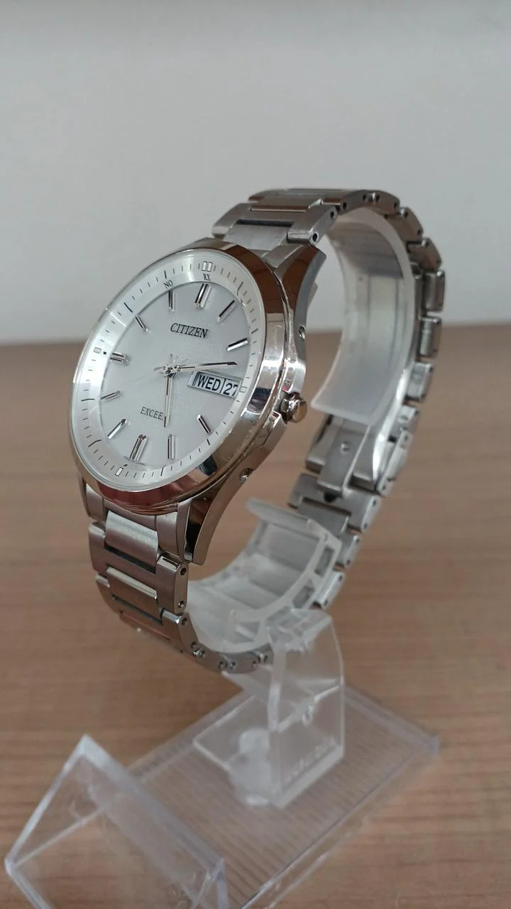 CITIZEN EXCEED Armbanduhr H100-T021212