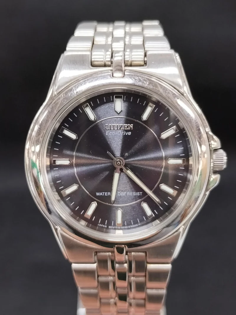 CITIZEN Solar-Funkuhr E030-K16253
