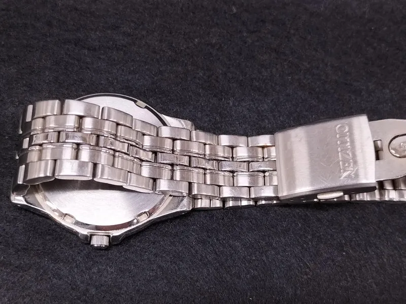 CITIZEN Solar-Funkuhr E030-K16253