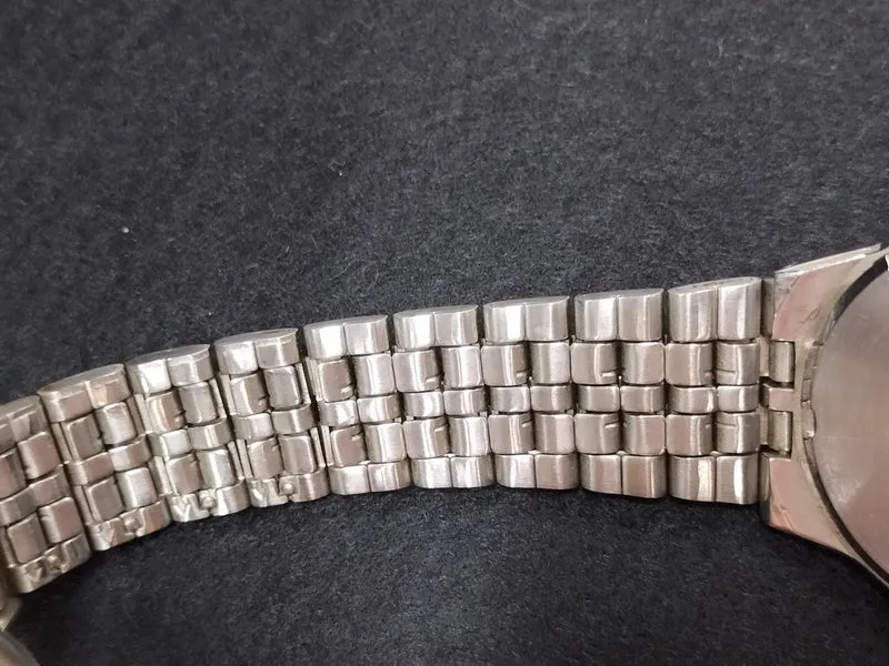 CITIZEN Solar-Funkuhr E030-K16253