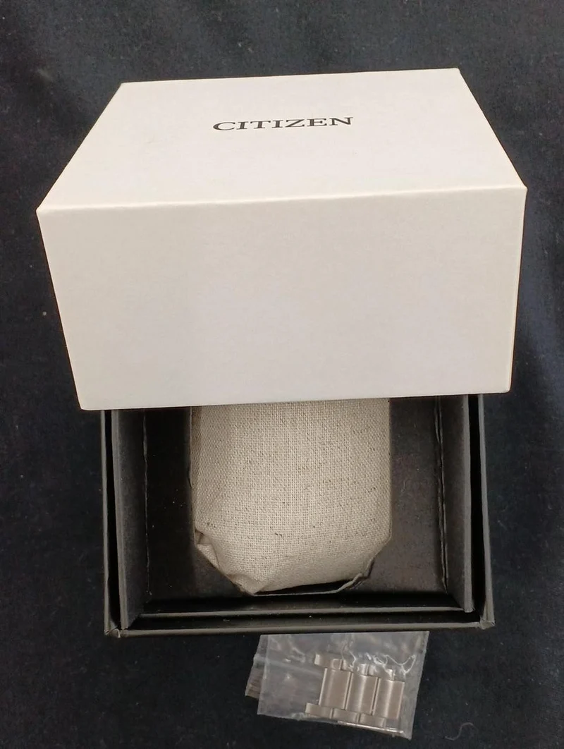 CITIZEN Armbanduhr AW1760-81X J810-003PW01