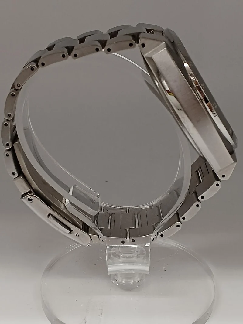 CITIZEN Analog Solar Radio Wave E610-T018505