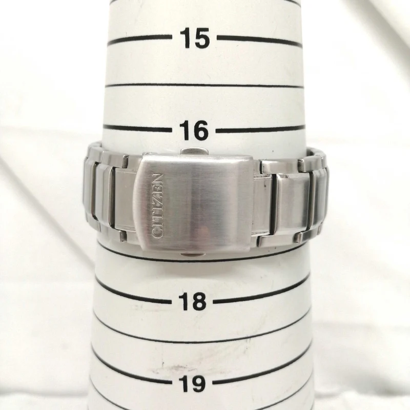 CITIZEN Solar-Armbanduhr E111-R010654