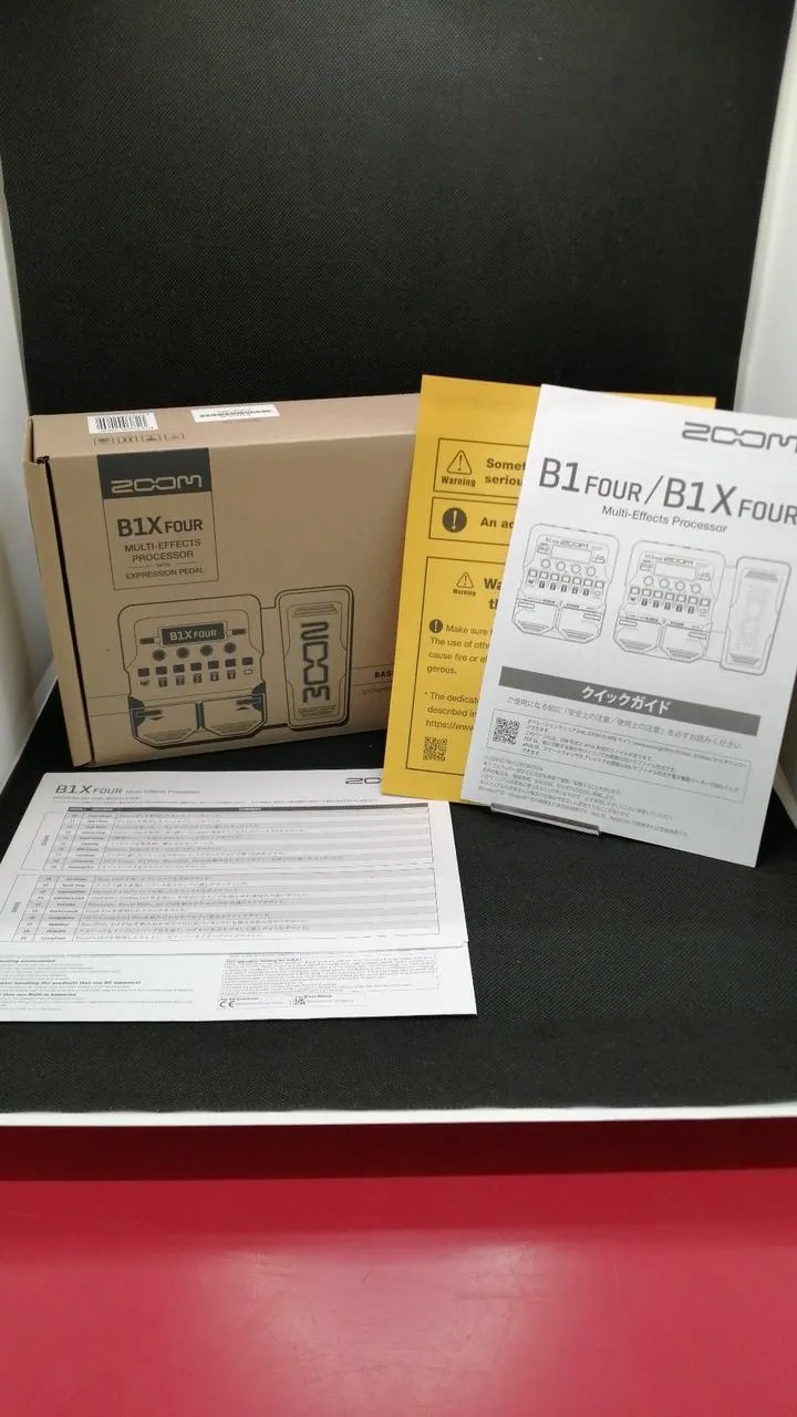 ZOOM Effektpedal: B1X FOUR