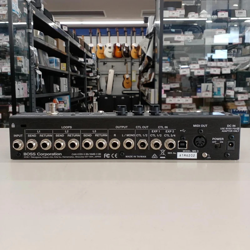 BOSS Multi-Effekt-Switcher MS-3