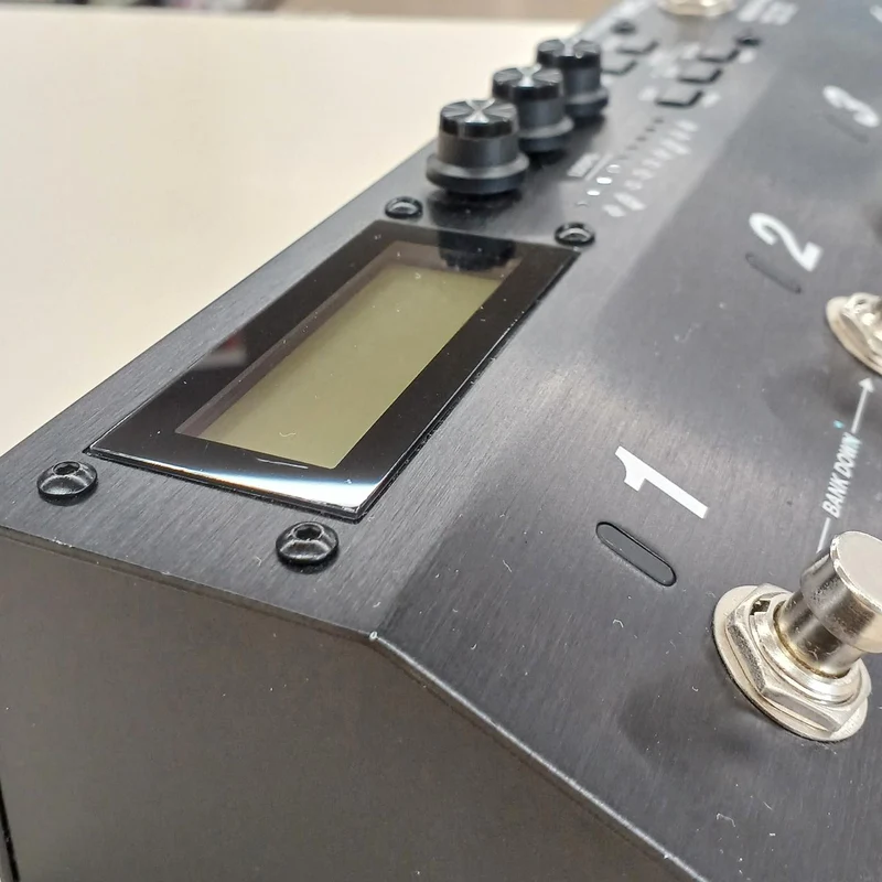BOSS Multi-Effekt-Switcher MS-3