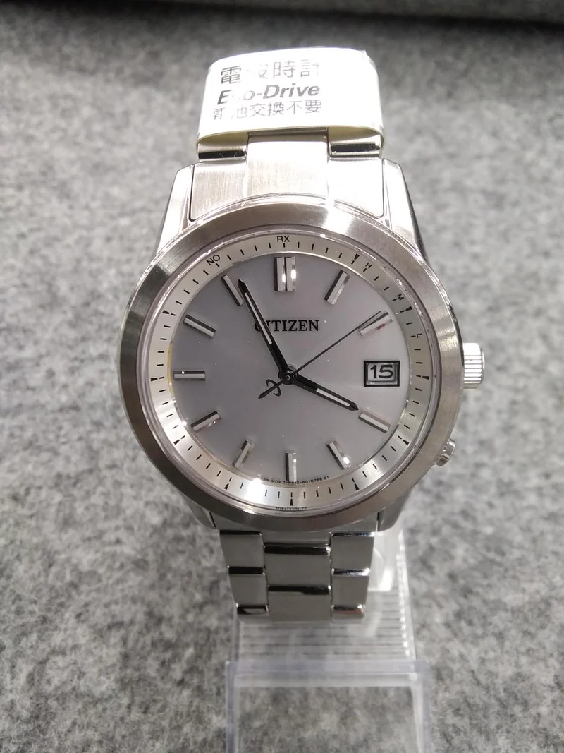 CITIZEN ECO-DRIVE Funkgesteuerte Armbanduhr H415-R005677
