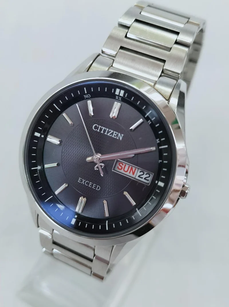 CITIZEN Solar-Funkarmbanduhr H100-T021212