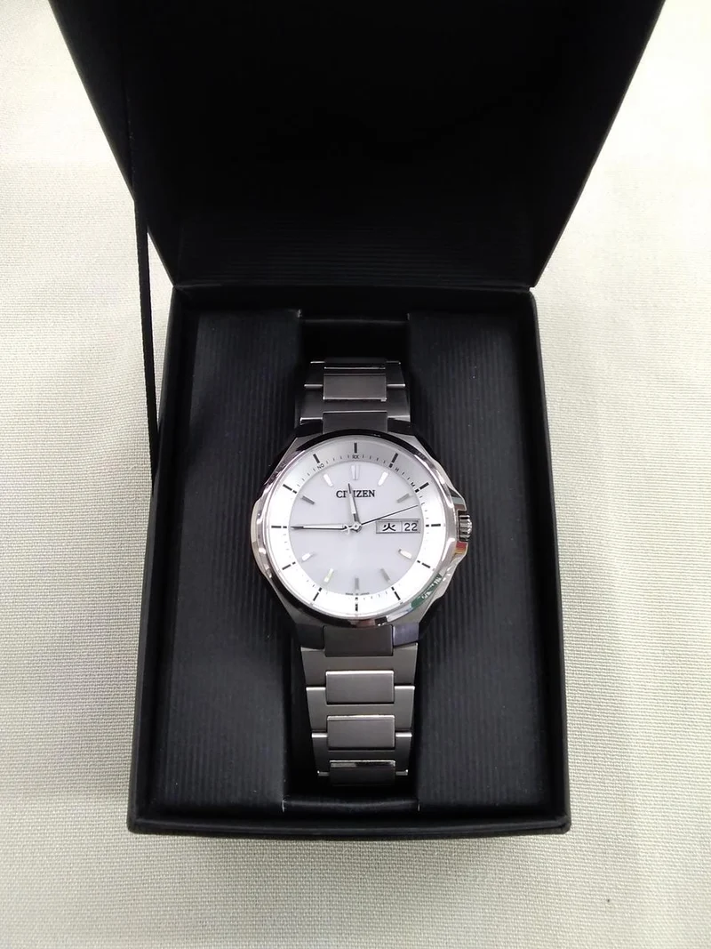 CITIZEN Solar-Funkuhr H100-R007556