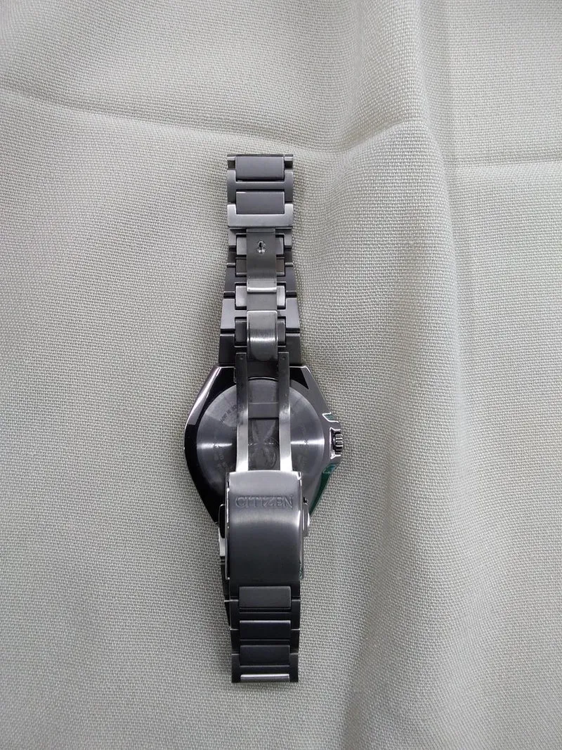 CITIZEN Solar-Funkuhr H100-R007556