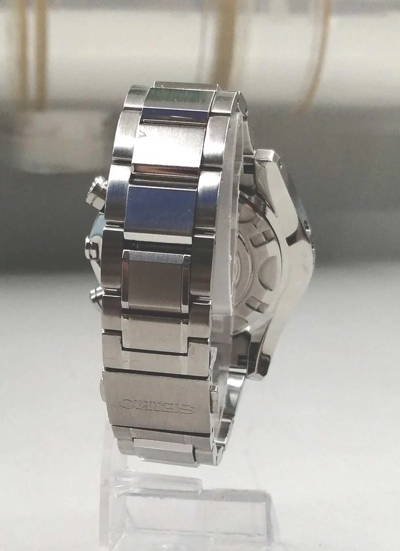 SEIKO Quarz-Armbanduhr 7T82-0AE0