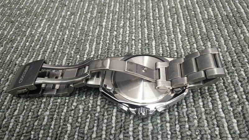 SEIKO Quarz-Analog-Uhr 8B82-OANO