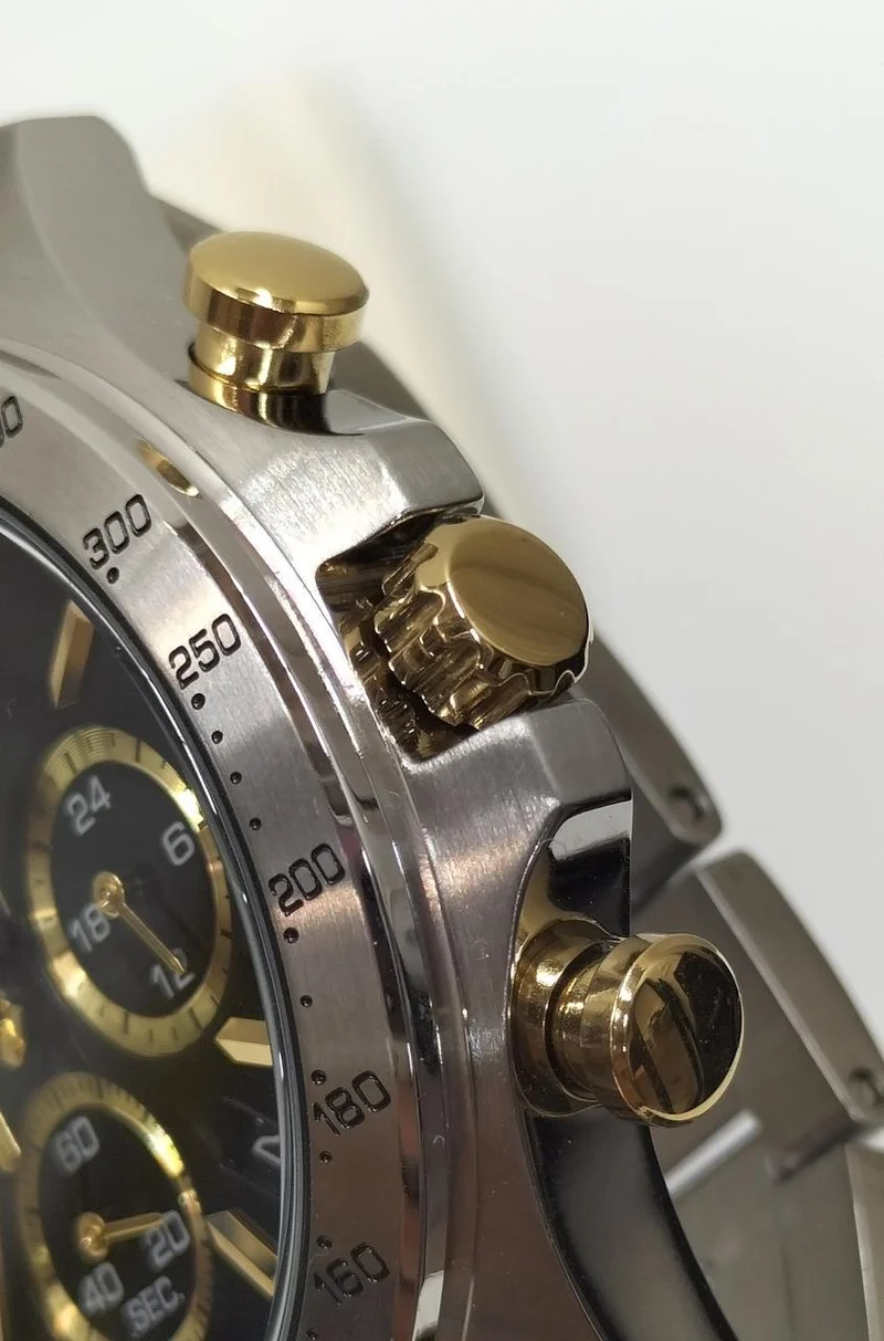 SEIKO Quarzuhr 8T63-00D0