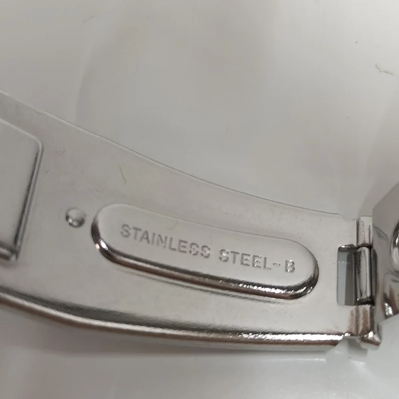 SEIKO Quarzuhr 8T63-00D0