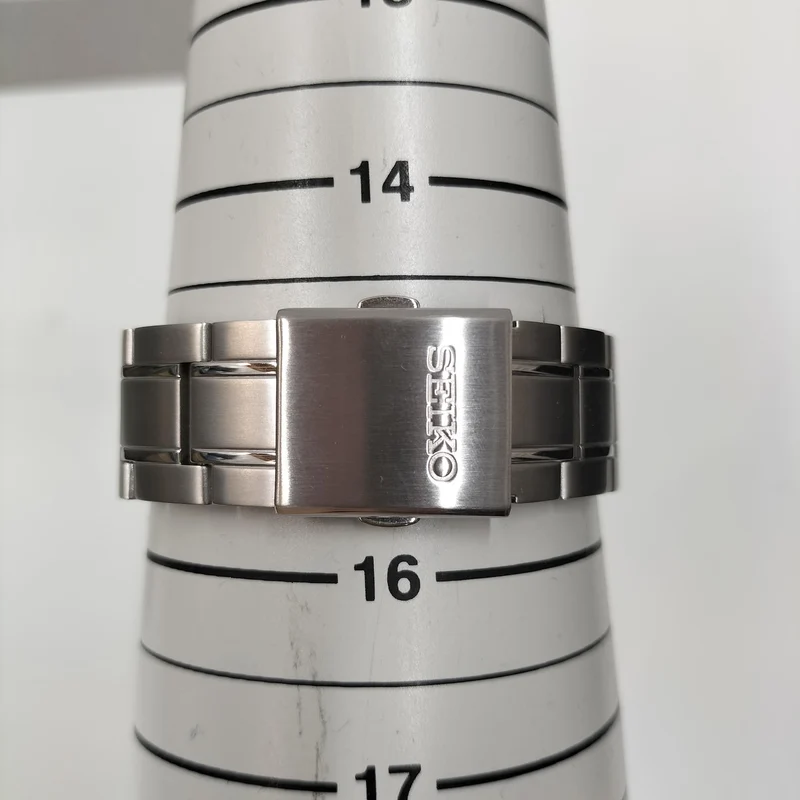 SEIKO Quarzuhr 8T63-00D0