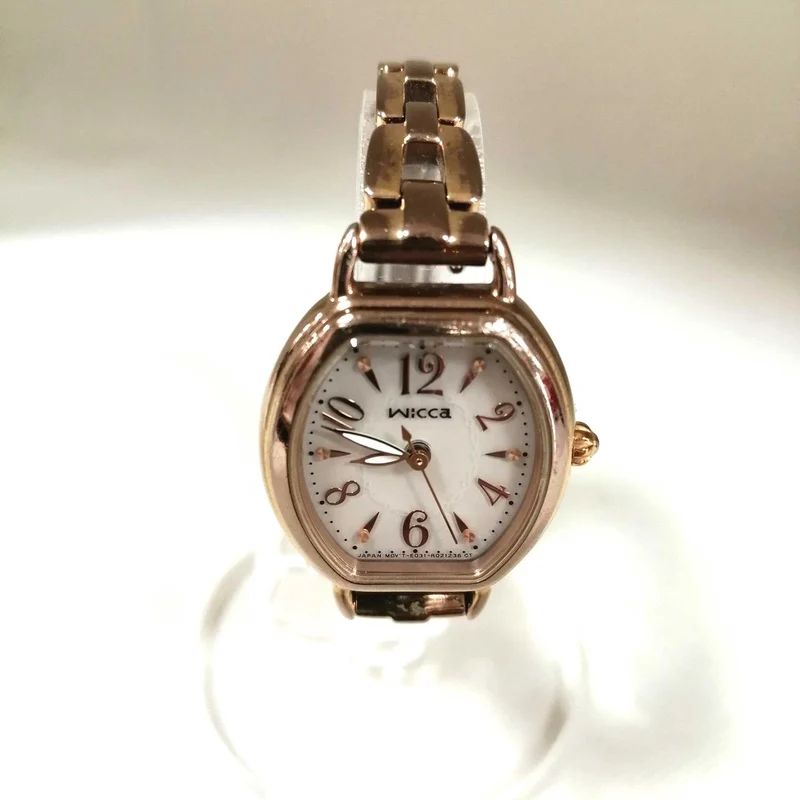 CITIZEN WICCA Solar-Armbanduhr E031-R0007483 Gold