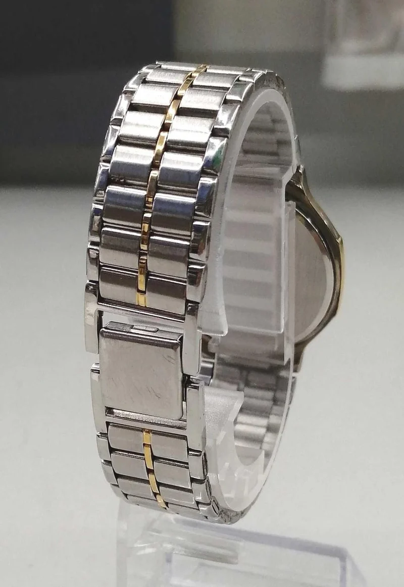 SEIKO ALBA Quarz-Analog-Armbanduhr V801-0480