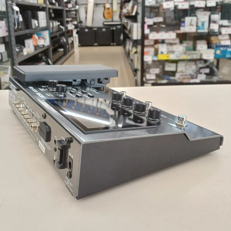 BOSS Gitarreneffektprozessor GX-10