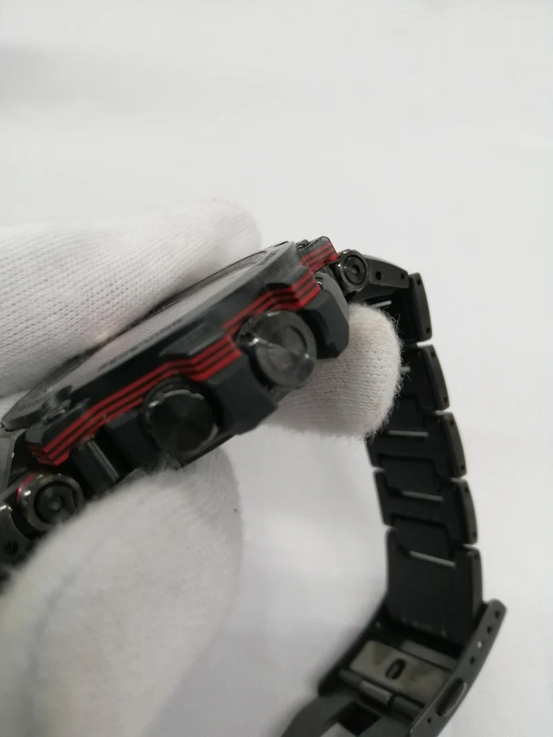 CASIO G-SHOCK Funkgesteuerte Solaruhr MTG-B1000
