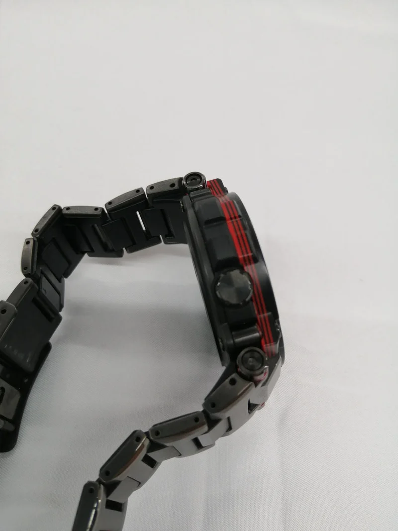 CASIO G-SHOCK Funkgesteuerte Solaruhr MTG-B1000