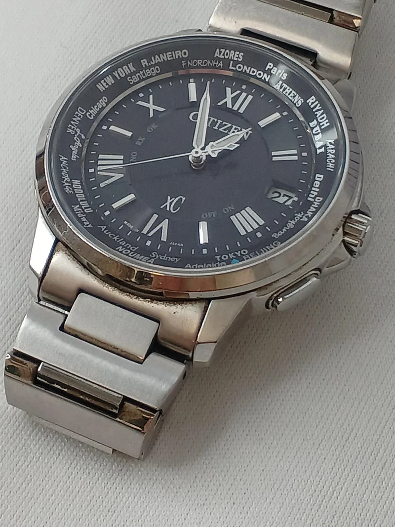CITIZEN Funkgesteuerte Solar-Armbanduhr Cross C (xC) Eco-Drive H149-T018335