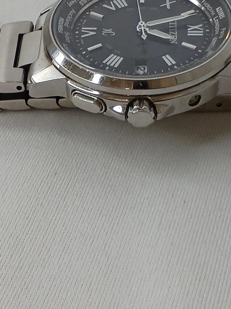 CITIZEN Funkgesteuerte Solar-Armbanduhr Cross C (xC) Eco-Drive H149-T018335