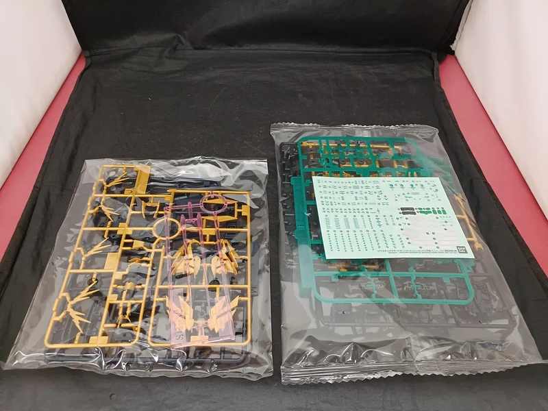 BANDAI Mobile Suit Gundam UC Unicorn Gundam Unit 2 Banshee Norn
