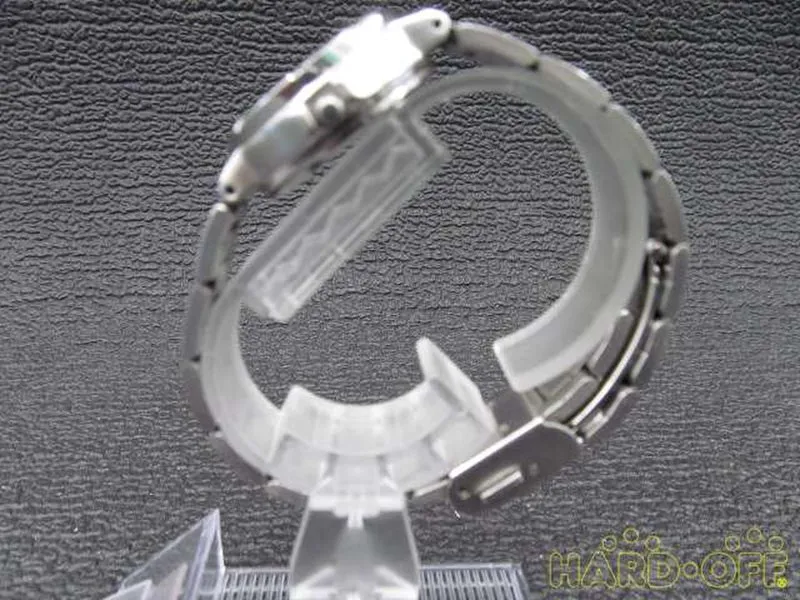 CITIZEN Solar-Armbanduhr E000-S95609