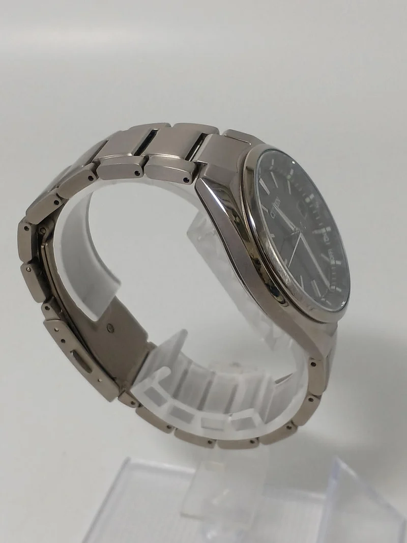 CITIZEN Atessa Eco-Drive Funkgesteuerte Armbanduhr CB1120-50E