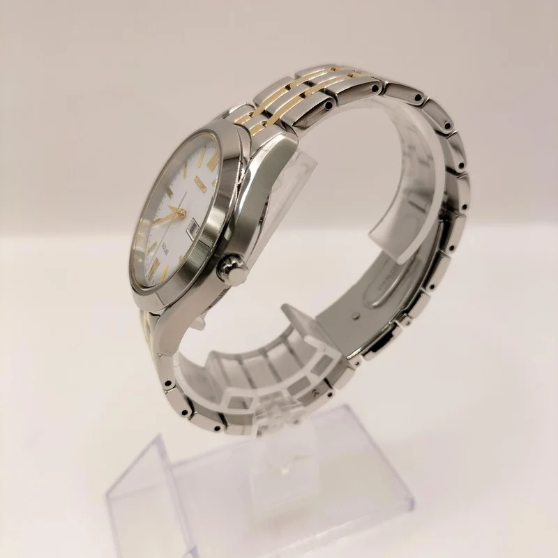 SEIKO Herren-Solararmbanduhr V158-0BA0