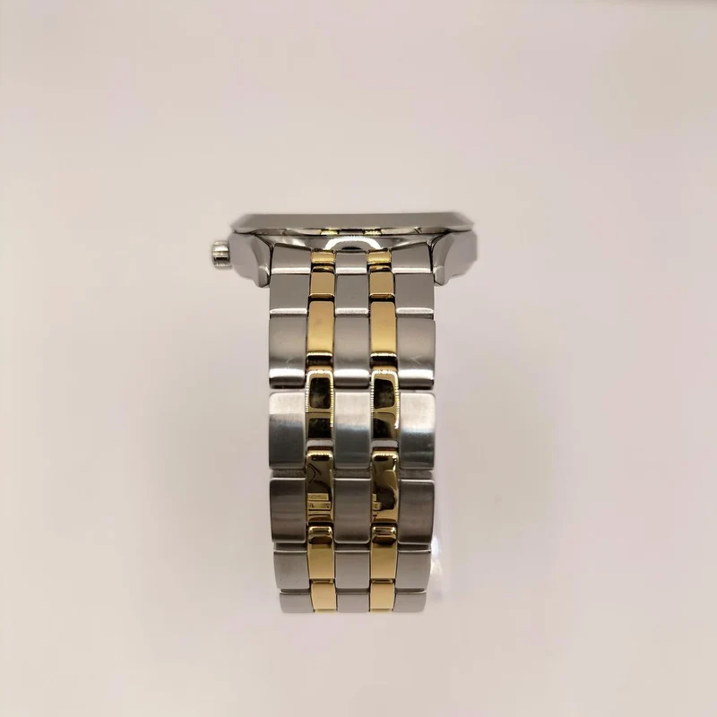 SEIKO Herren-Solararmbanduhr V158-0BA0