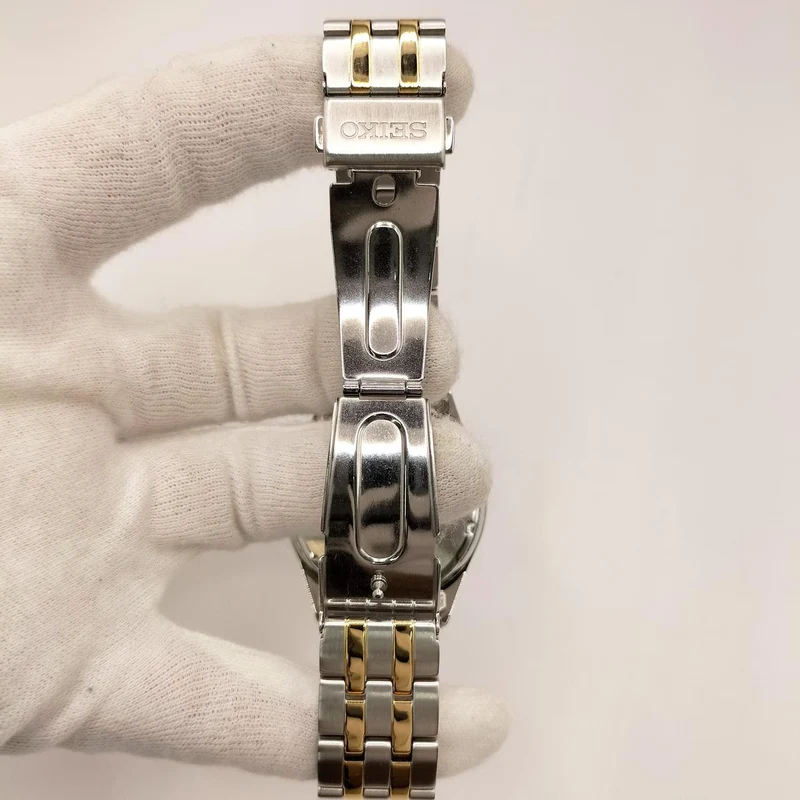 SEIKO Herren-Solararmbanduhr V158-0BA0