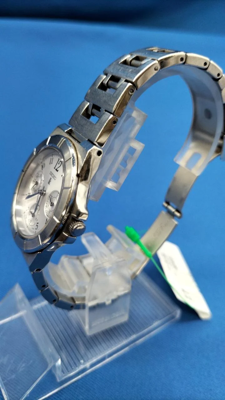SEIKO Quarz-Armbanduhr 5Y89-0B20