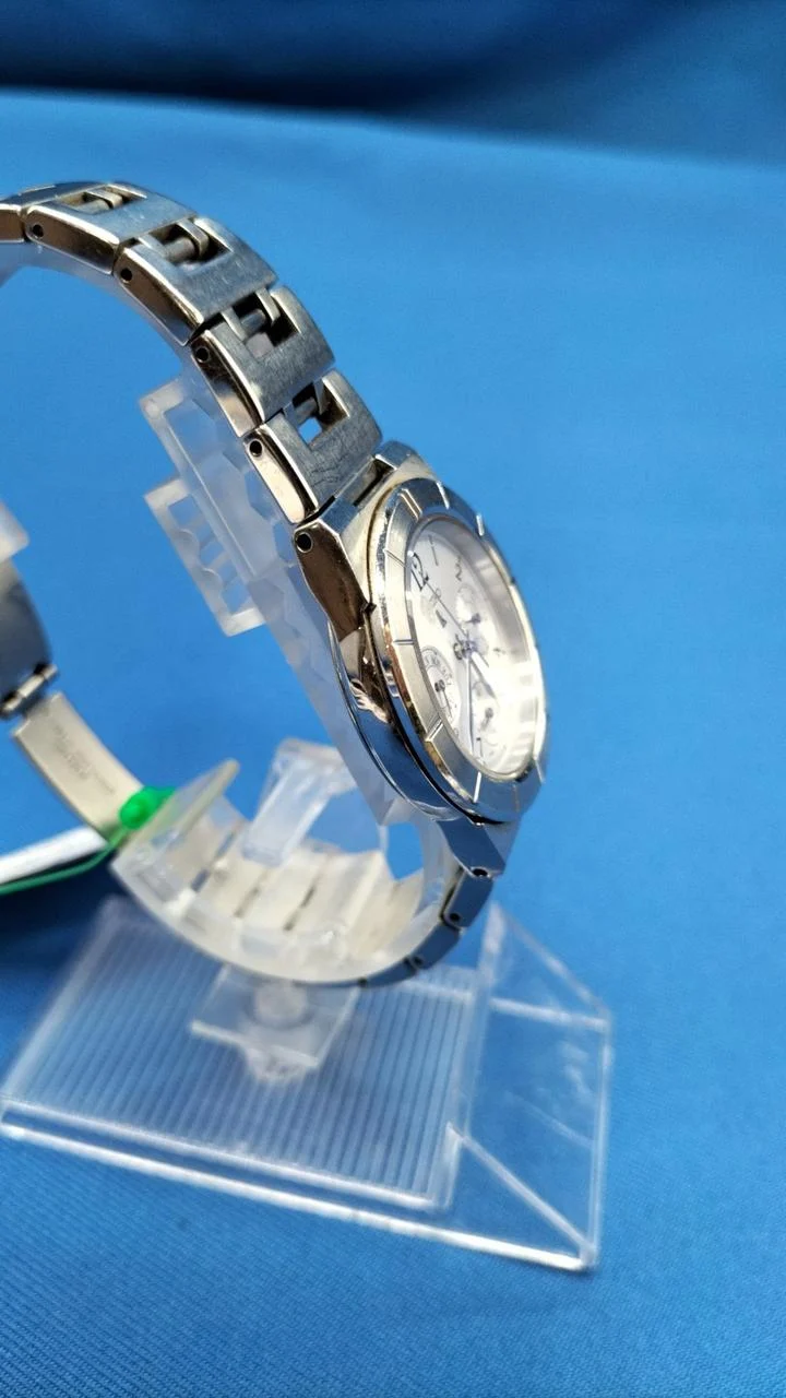 SEIKO Quarz-Armbanduhr 5Y89-0B20