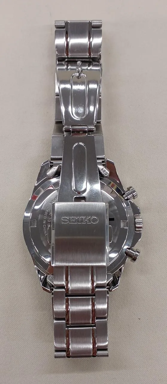 SEIKO Quarz-Armbanduhr 8T63-00D0