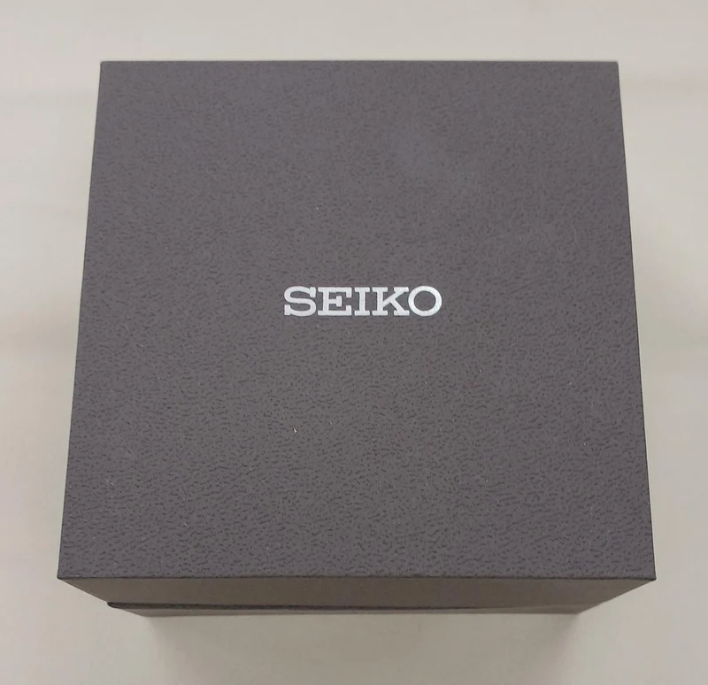 SEIKO Quarz-Armbanduhr 8T63-00D0