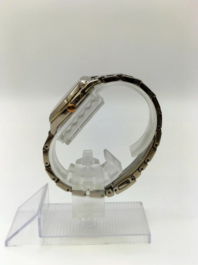SEIKO LUKIA Solaruhr V137-0CD0
