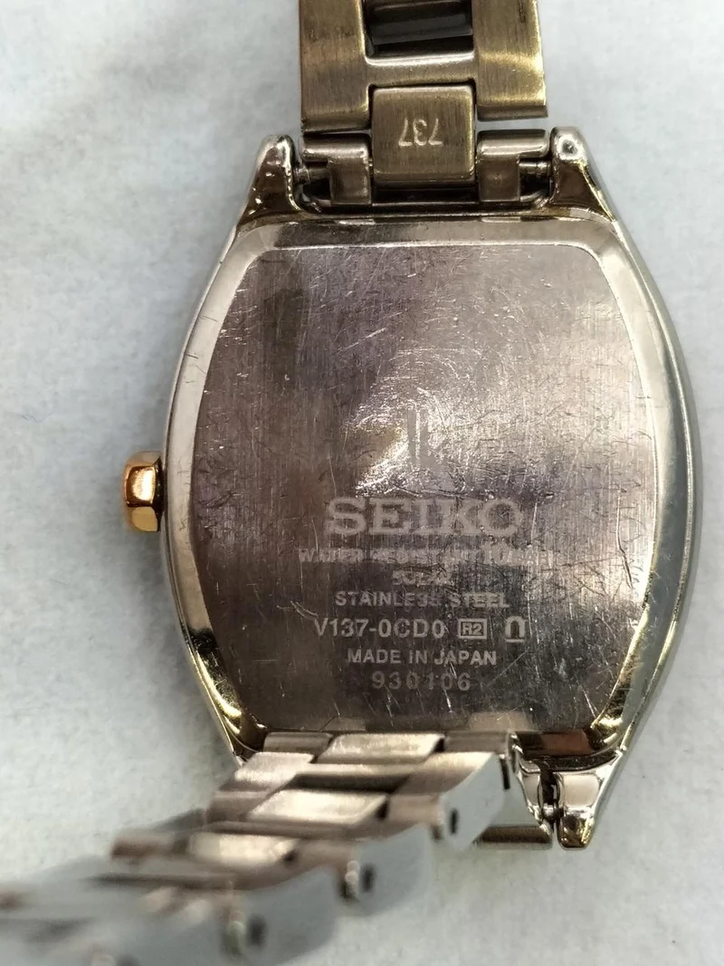 SEIKO LUKIA Solaruhr V137-0CD0