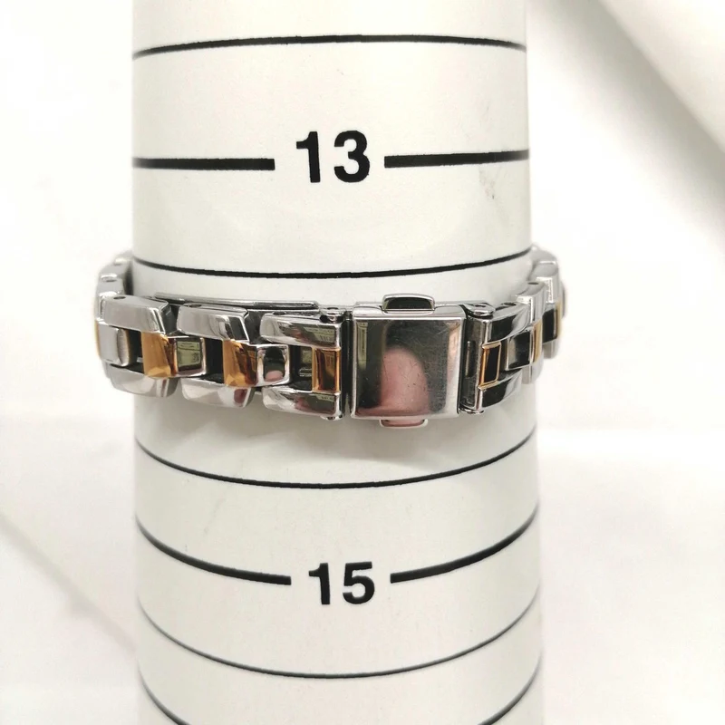 SEIKO Solar-Armbanduhr V117-0ED0